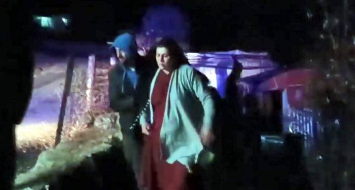 Kardan Yolu Kapanan Köyde Sancısı Tutan Hamile Kadın 3 Saatlik Çalışmaya Hastaneye Yetiştirildi