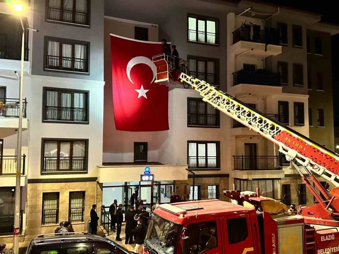 “Vatan Sizlere Minnettar” Dedi, Bir Gün Sonra Kendisi Vatan İçin Şehit Düştü