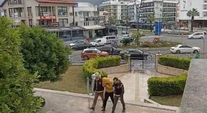 Karara Bağlanmış Hapis Ve Para Cezası Olan Şahıs Marmaris’te Yakalandı