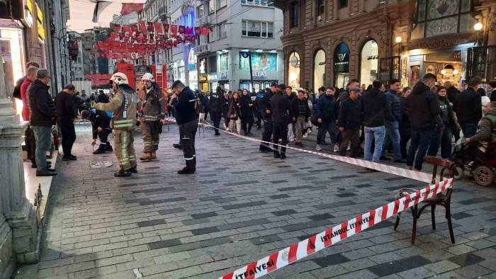 İstiklal Caddesi’nin Bir Bölümü Doğalgaz Kaçağı Nedeniyle Kapatıldı