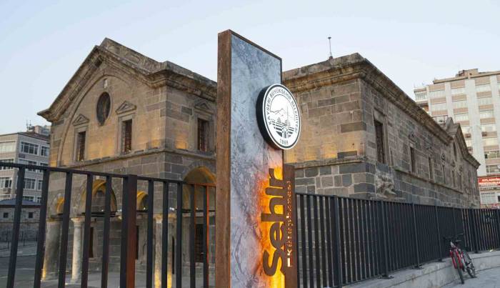 Kütüphaneler 7 Milyon Kitapsever Ağırladı