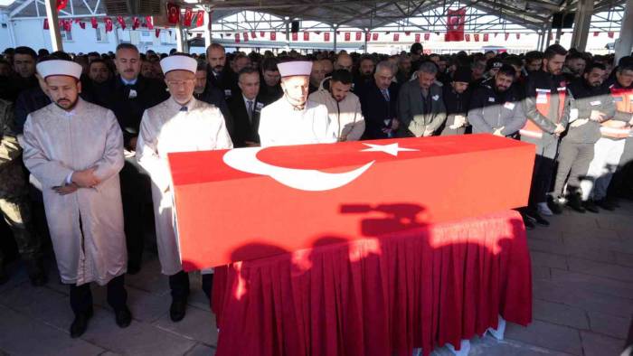 Şehit Piyade Uzman Çavuş Abdulkadir İyem Son Yolculuğuna Uğurlandı
