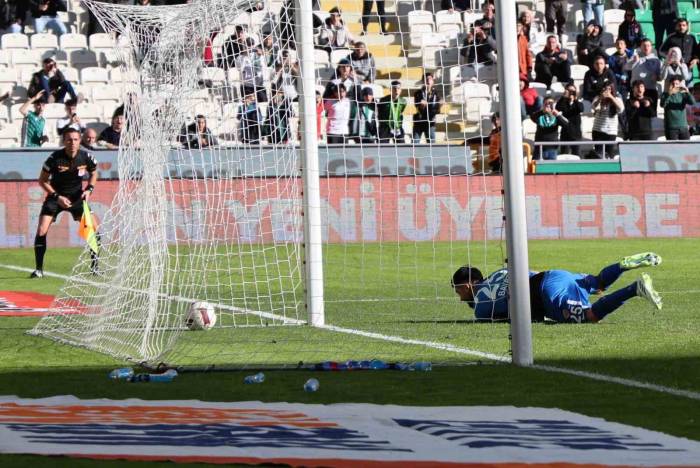 Trendyol Süper Lig: Konyaspor: 2 - Kayserispor: 0 (Maç Sonucu)