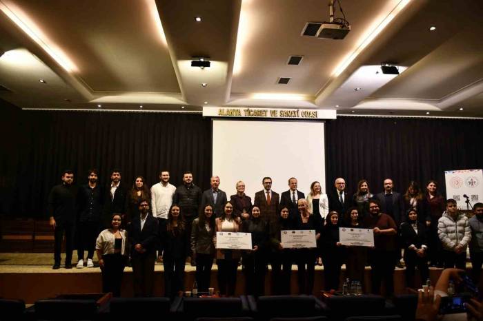 Alanya Avokadosu Ve Gölevez Bitkisi Sağlıksız Cipslere Meydan Okuyacak