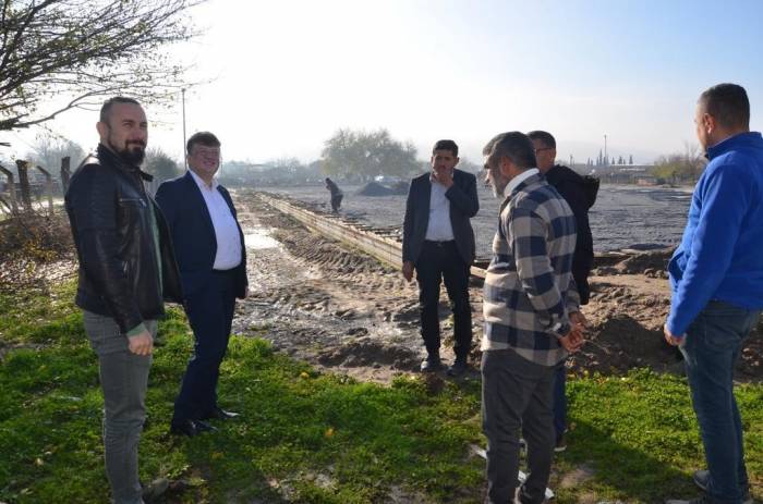 Bağarası’nda Sentetik Saha Yenileniyor