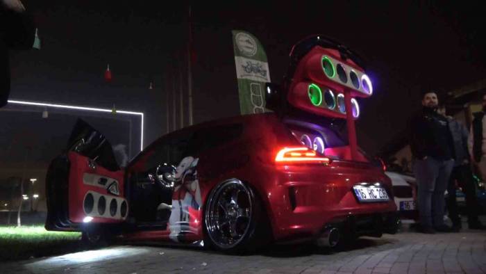 Modifiye Tutkunları Buluştu, Air Süspansiyonlu Togg Görenleri Şaşırttı