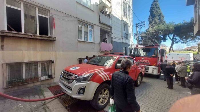 Tekirdağ’da Yangın: 1 Çocuk Hastaneye Kaldırıldı