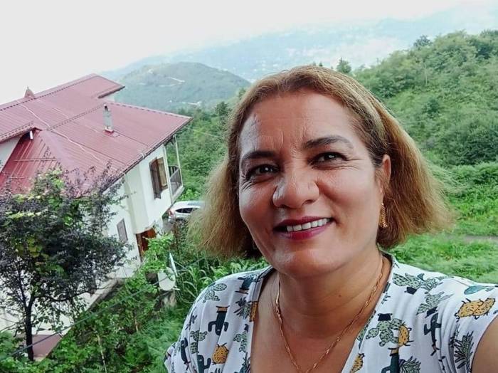 Ablasını Öldürüp İntihar Etti