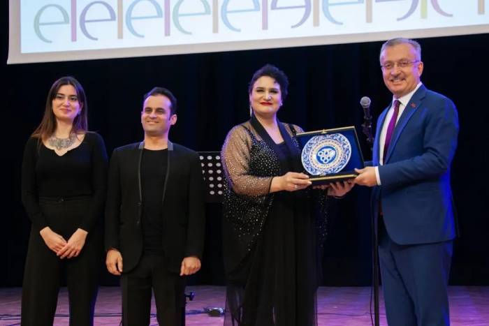 Ebyü Elele’iz Kültür Festivali Kapanış Programı Yapıldı