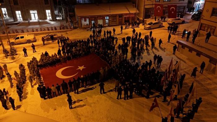 Sarıkamış Şehitleri İçin Fener Alayı Düzenlendi