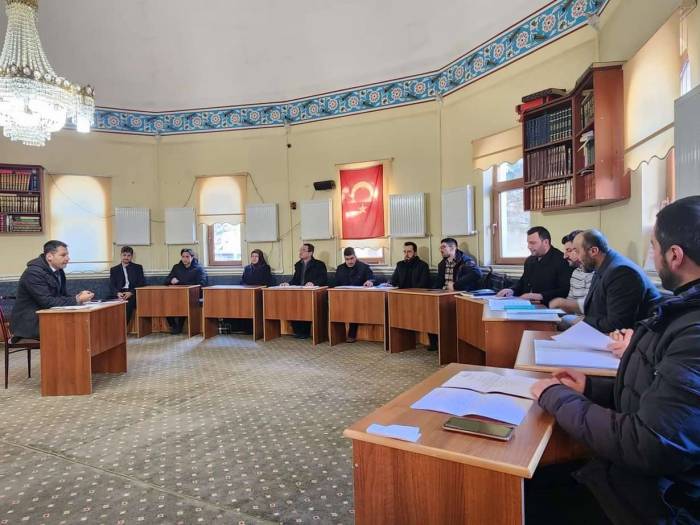 Ezanı Güzel Okuma Hizmet İçi Eğitim Kursu Devam Ediyor