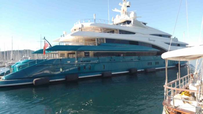 Hintli Milyarderin Mega Yatı Fethiye’de 30 Ton Yakıt Aldı