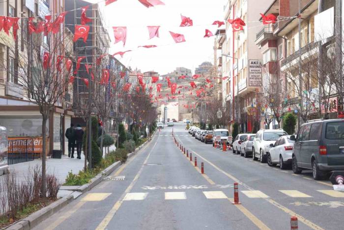 Başkan Savran’dan Evlere Ve İş Yerlerine ’türk Bayrağı’ Çağrısı
