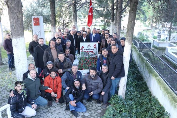 Silah Arkadaşları Şehidinin Ailesini 27 Yıldır Yalnız Bırakmıyor