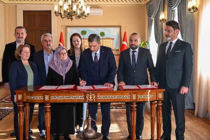 Antalya’da, Hayırseverlerden Korkuteli’ne Sağlık Merkezi