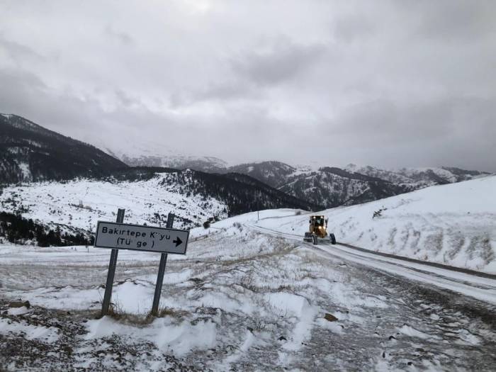 Artvin’de 73 Köy Yolu Ulaşıma Kapandı