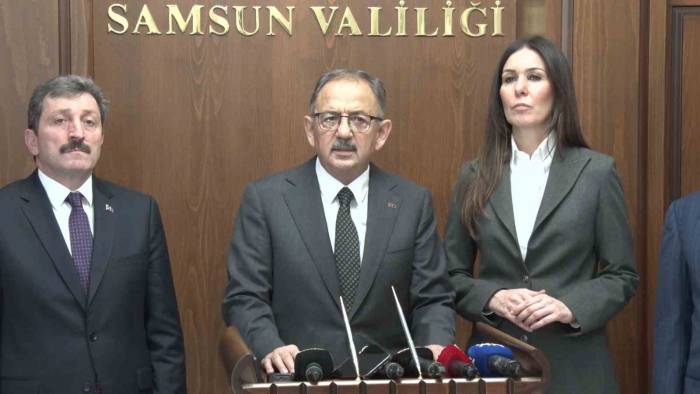 Bakan Özhaseki: “Türkiye Bir Deprem Ülkesi”