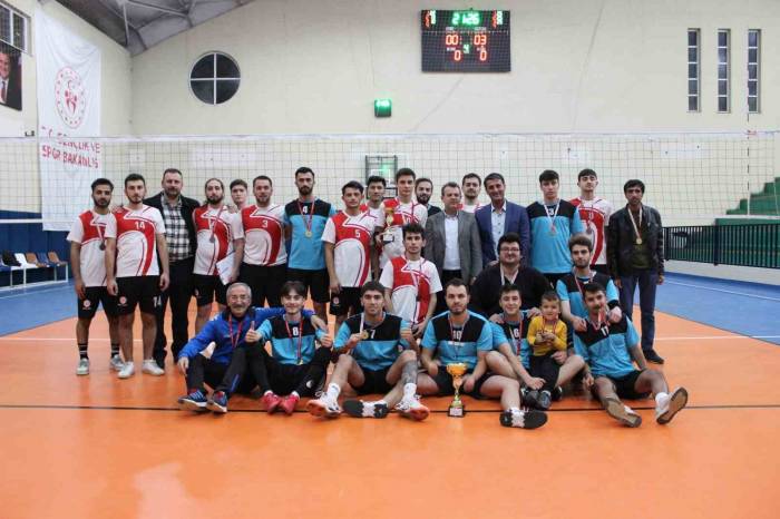 Düzce’de Yurtlar Arası Voleybol Şampiyonu Belli Oldu