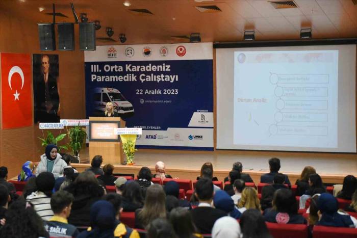 3. Orta Karadeniz Paramedik Çalıştayı 5 Üniversiteyi Çorum’da Buluşturdu