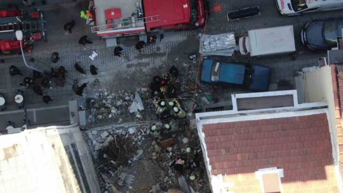 Kadıköy’de Yıkım Esnasında Göçük Meydana Geldi:1 Yaralı