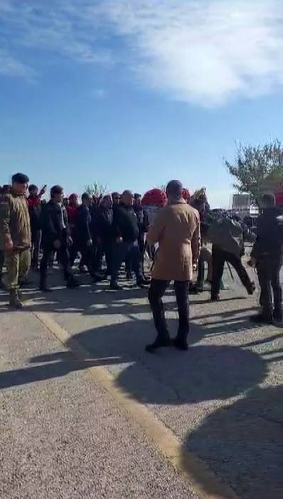 Malatyalı Şehidin Cenazesinde Chp’ye Tepki
