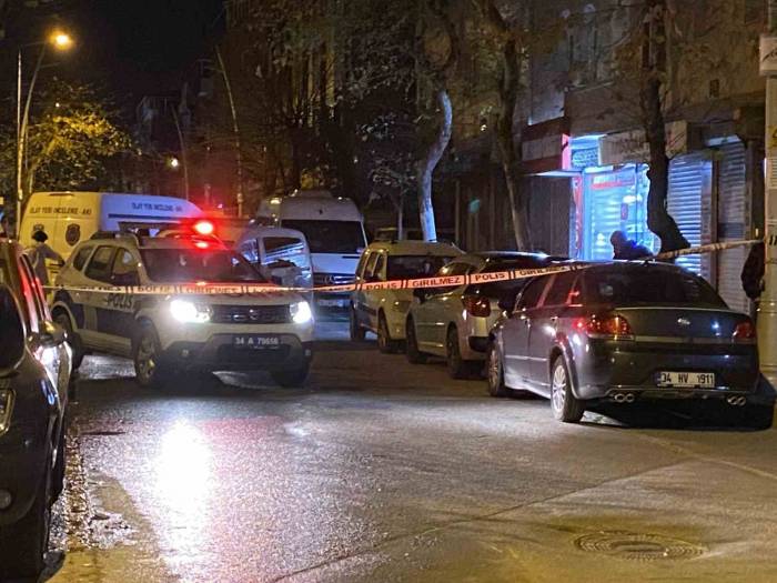 Sultangazi’de Silahlı Saldırı: 1 Yaralı