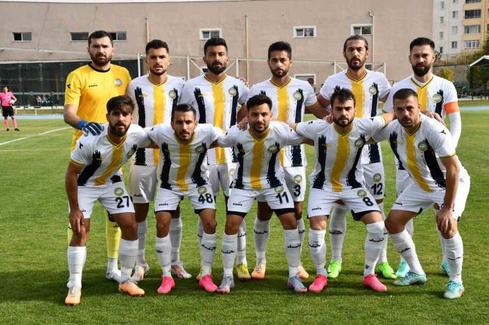Talasgücü Belediyespor İlk Yarıda 17 Gol Attı