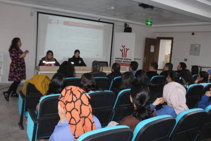 Çemişgezek’te Öğrencilere Aile İçi Ve Kadına Şiddetle Mücadele Semineri Verildi