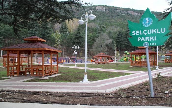 Başkan Akkaya: “Selçuklu Parkı Akşehirimize Değer Katıyor”