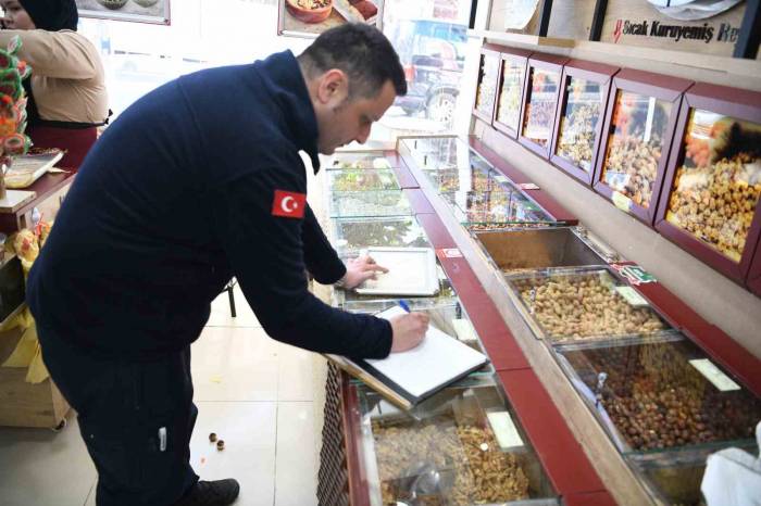 Çayırova Zabıtasından Yılbaşı Denetimi