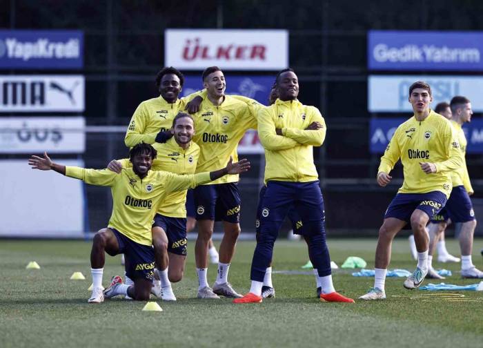 Fenerbahçe, Süper Kupa Maçı Hazırlıklarının İstanbul Etabını Tamamlandı