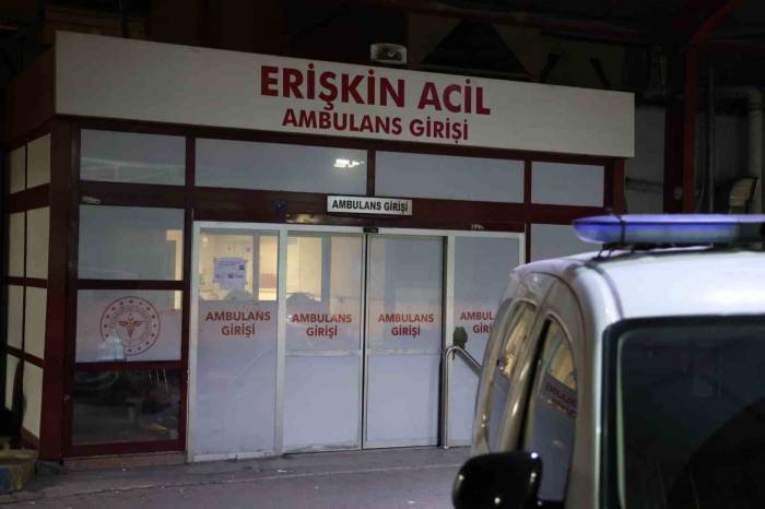 İzmir’de Korku Dolu Anlar: Önce Kavgada Ardından Hastanede Bıçaklandı