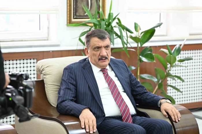 Başkan Gürkan: ‘Eğitime Katkılarımız Sürecek’