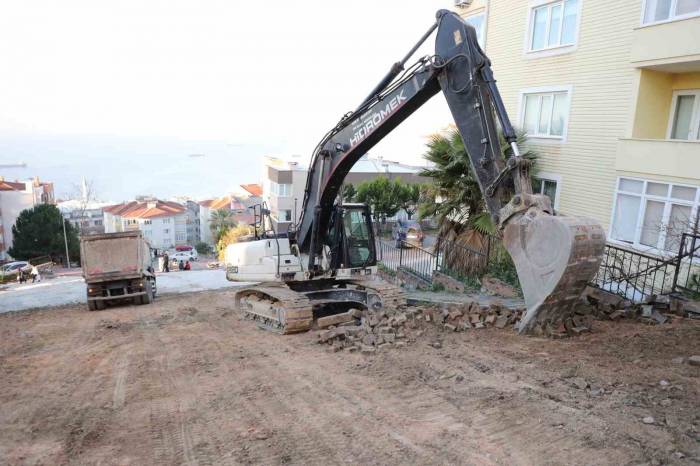 Gemlik’te Dört Koldan Yol Atağı