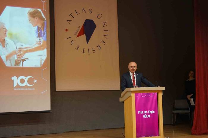 “Hemşirelik Mesleğinde Hizmet Ve Eğitim Kalitesi Bir Arada Düşünülmeli”