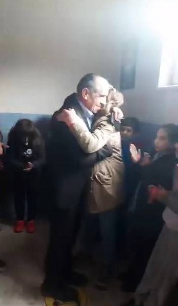 36 Yıllık Öğretmen Gözyaşları İçerisinde Emekliliğe Ayrıldı