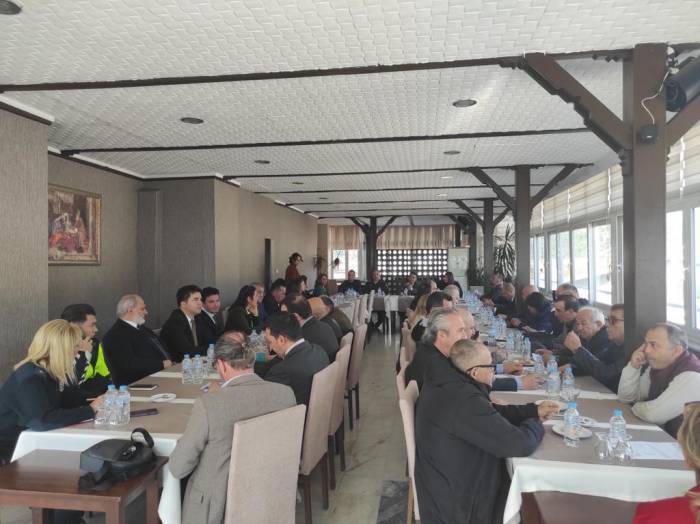 Kaymakam Kaya, Marmaris’te Muhtarlar İle Toplantı Yaptı