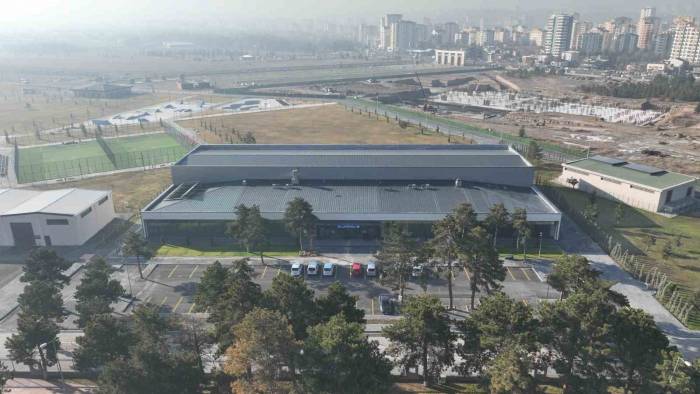 Başkan Büyükkılıç: "Millet Bahçe’mizde Sosyal Yaşam Merkezi Ve Spor Tesisimizi Hizmete Açıyoruz"