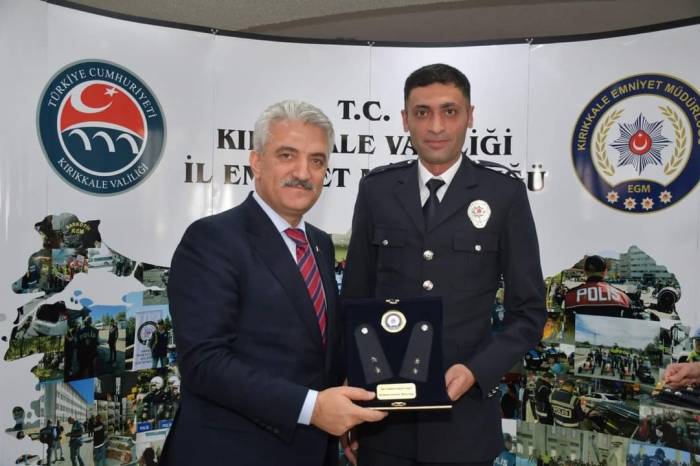 Kırıkkale Emniyetinde Terfi Eden Personele Yeni Rütbeleri Verildi