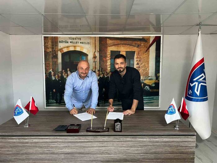 Karabük İdman Yurdu’nda İlk Devre Arası Takviyesi Sol Beke