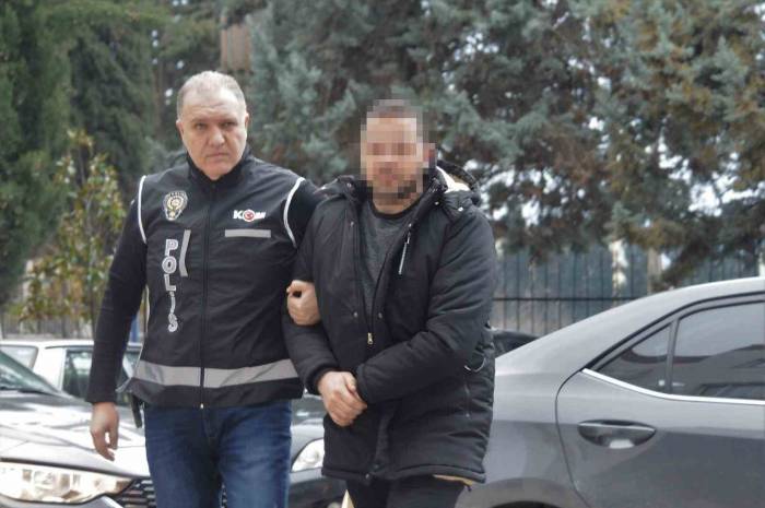 Yalova Belediyesindeki "Yolsuzluk" Davasında Sanıklara Ceza Yağdı