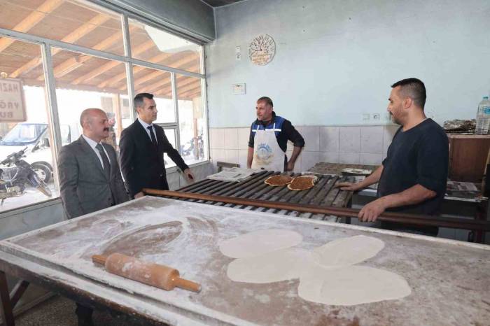 Vali Varol, Mobilyacılar Ve Marangoz Esnafıyla Bir Araya Geldi