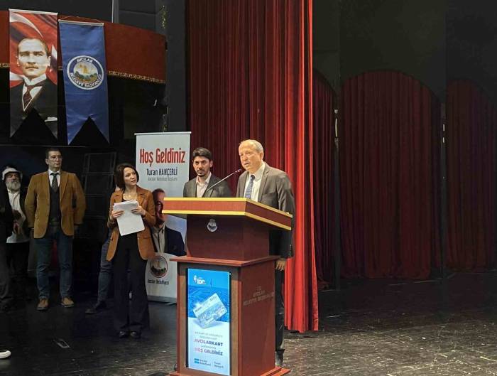 Avcılar Belediyesi Tarafından Hazırlanan Avcılar Kart 599 İhtiyaç Sahibine Teslim Edildi