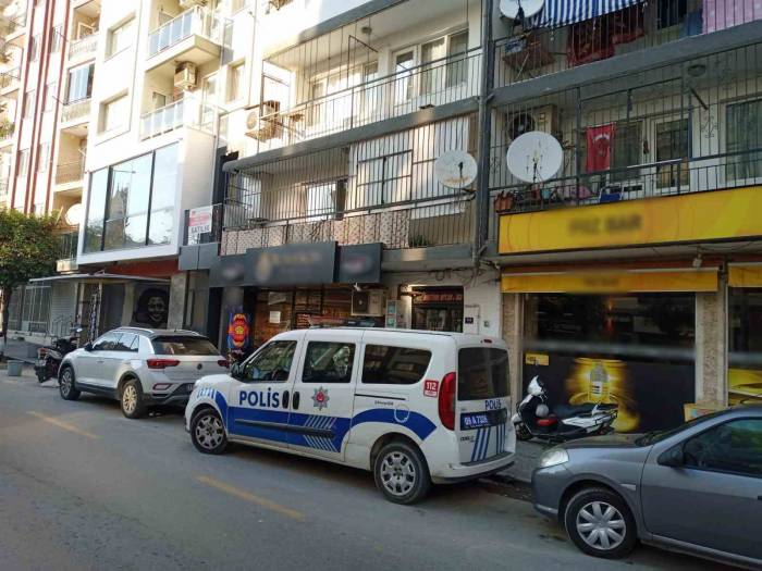 Yaşlı Adam Evde Ölü Bulundu