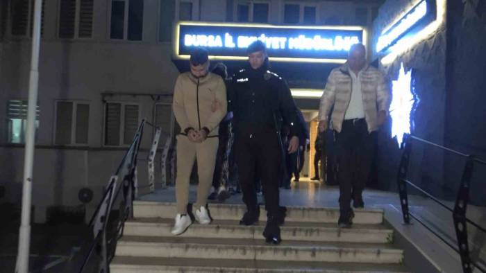 Kadın Hırsızın Sahte Çocuk Oyunu...