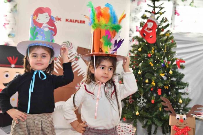 Çukurova’da Miniklerin Yeni Yıl Kutlaması