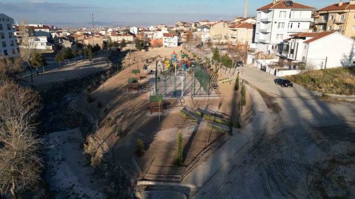 Atıl Alan Parka Dönüştü