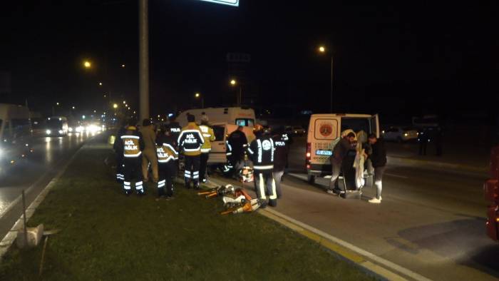 Karşı Şeride Geçen Aracın Sürücüsü Hayatını Kaybetti