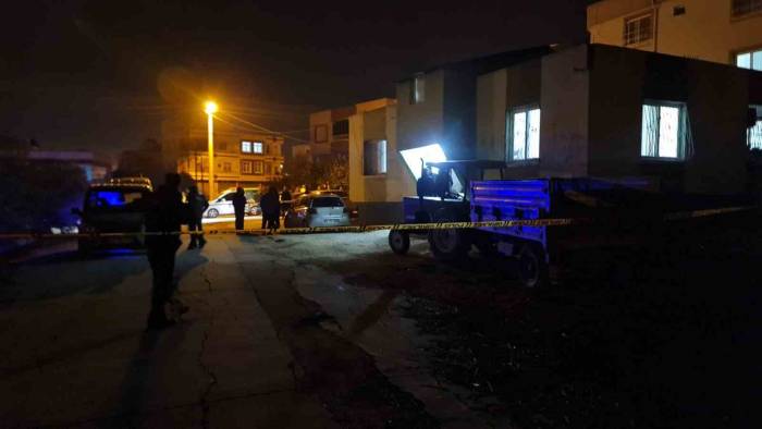 Hamile Eşini Bıçaklayarak Öldürdü, Otomobilini Uçuruma Sürerek İntihara Kalkıştı