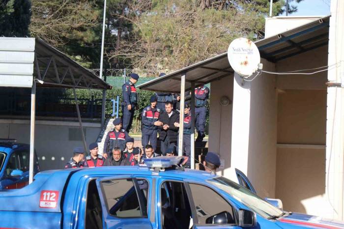 10 Kişinin Hayatını Kaybettiği Kazada 3 Sürücü Tutuklandı